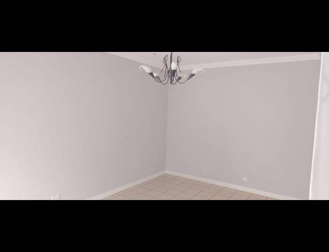 6 BEDROOM HOUSE FOR SALE IN NOORDHEUWEL